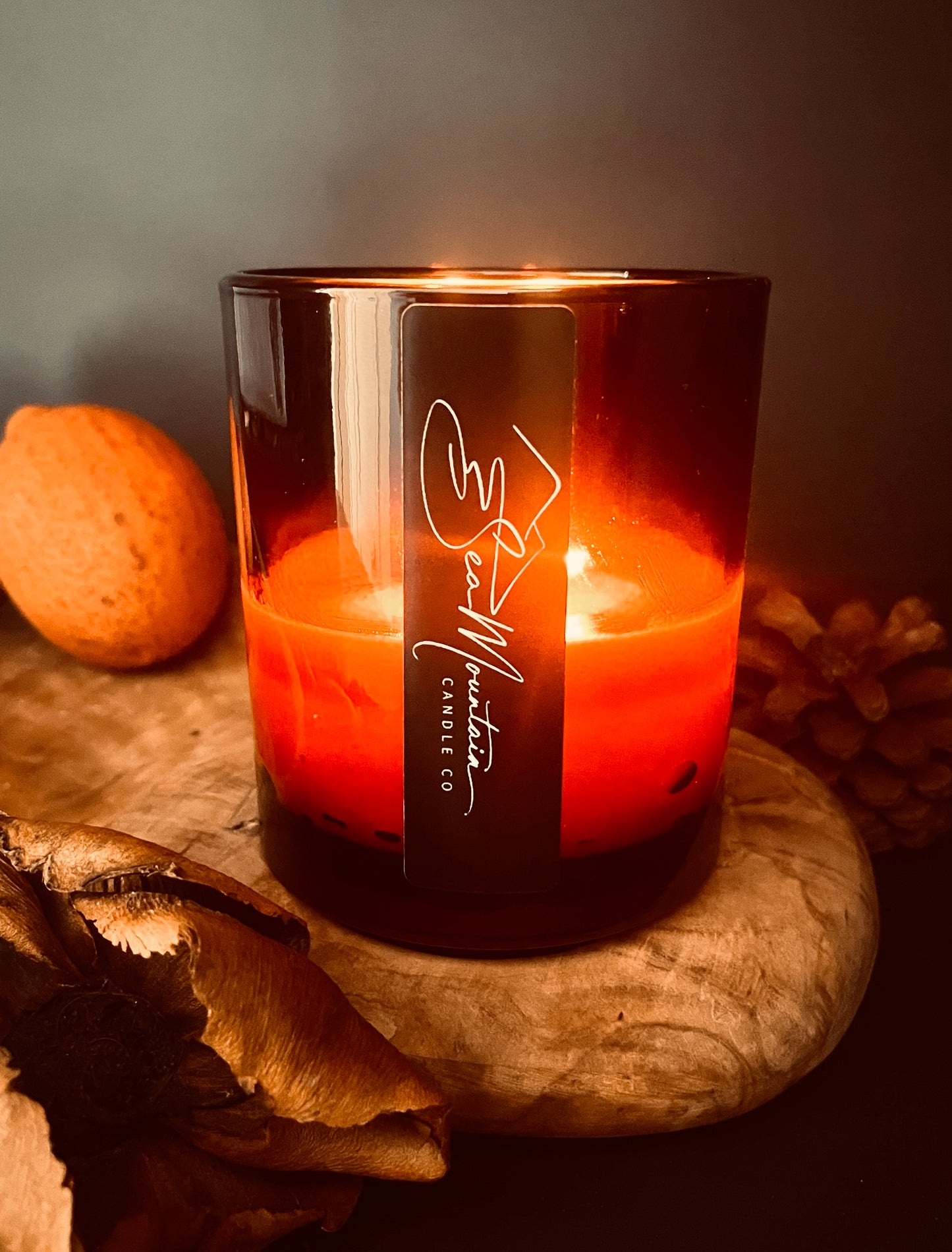 Mahogany Teakwood 11oz Candle